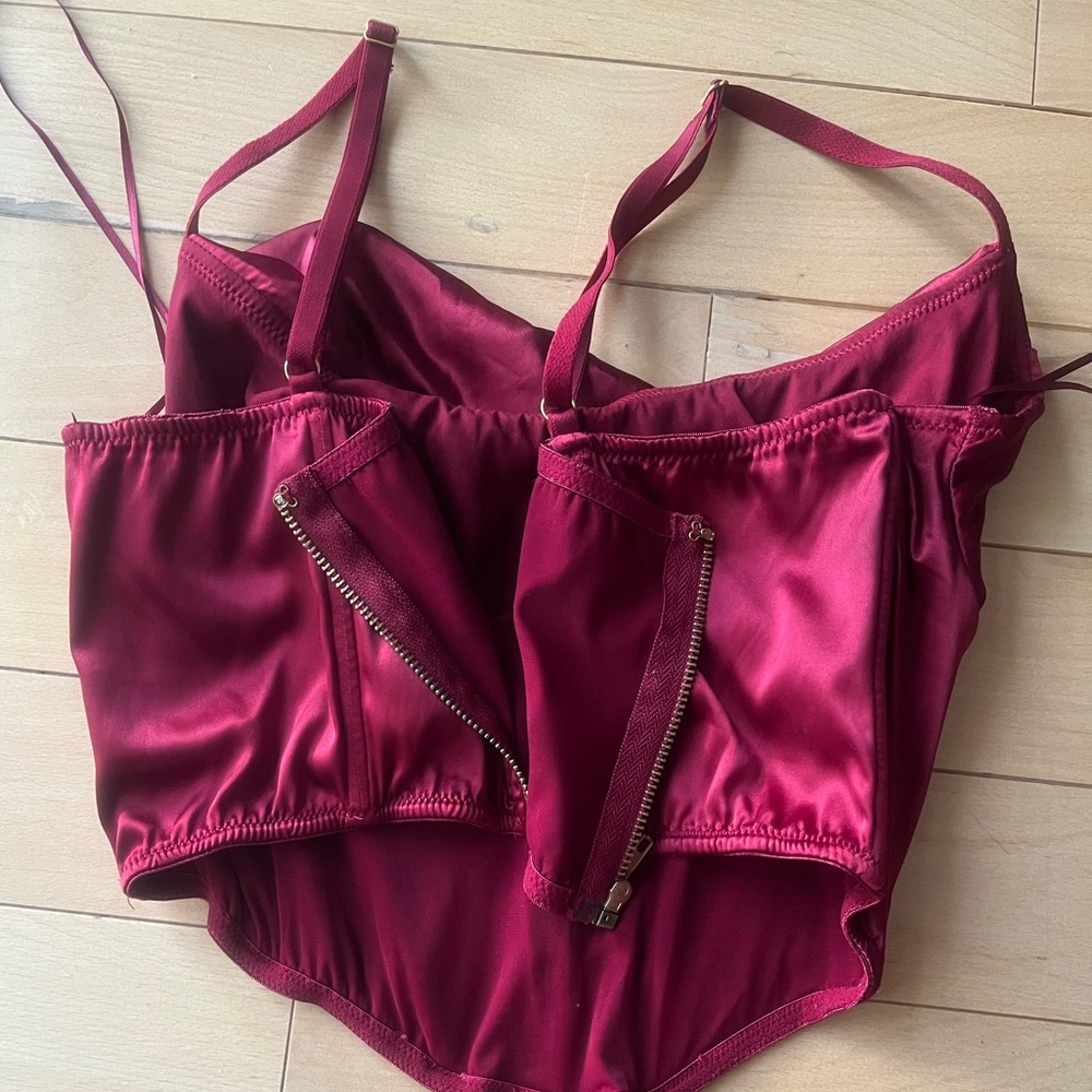 Red Lexi Satin Cowl Neck Corset Top - Picture 5 of 7